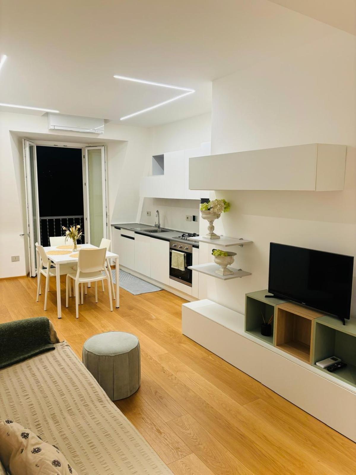 La Mombellina Oltre Home Holidays Sanremo Exteriör bild